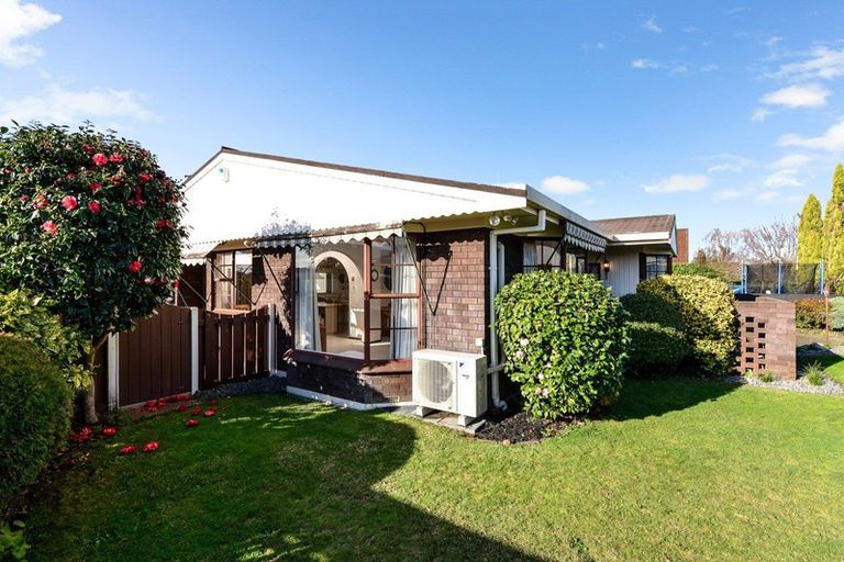 Photo of property in 16 Cattanach Street, St Andrews, Hamilton, 3200