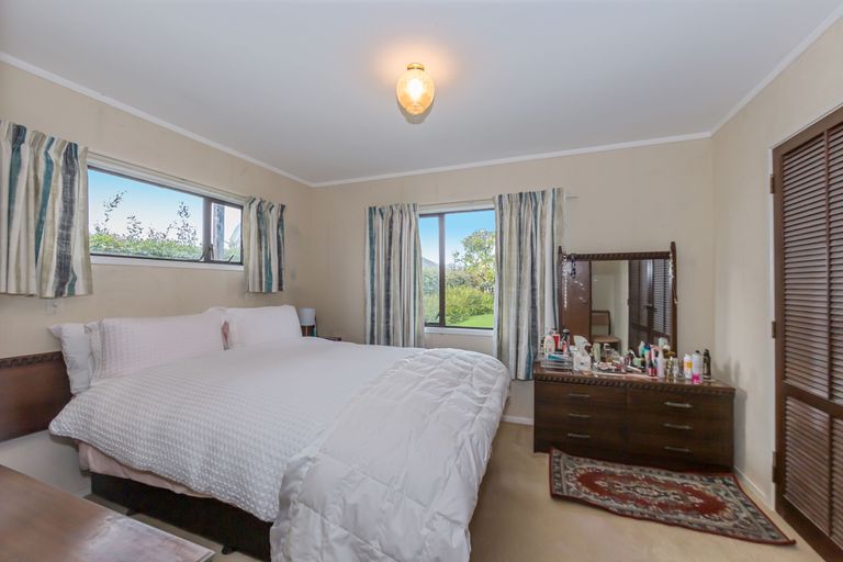 Photo of property in 1/66 Ocean View Road, Northcote, Auckland, 0627