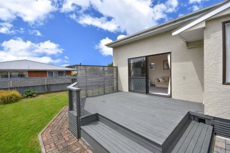 Photo of property in 61 Rutherford Street, Caversham, Dunedin, 9012