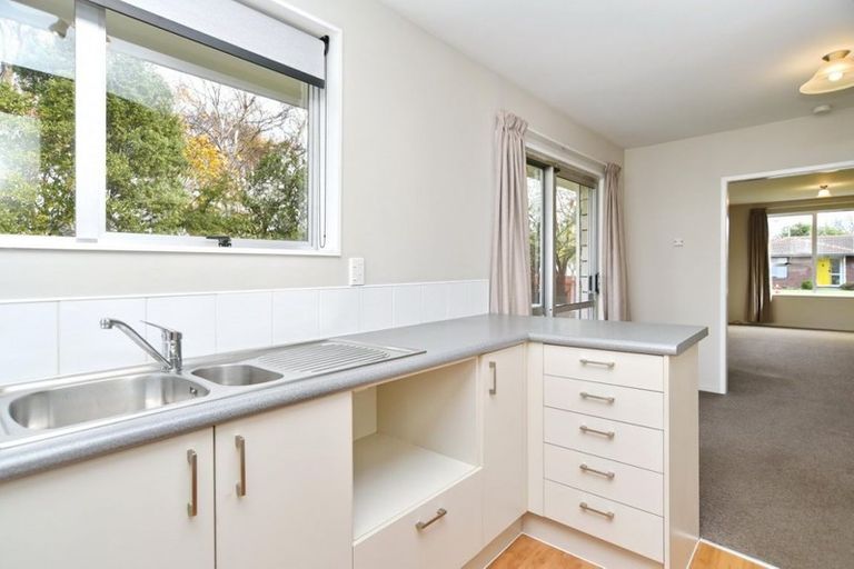 Photo of property in 1/73 Sabys Road, Halswell, Christchurch, 8025