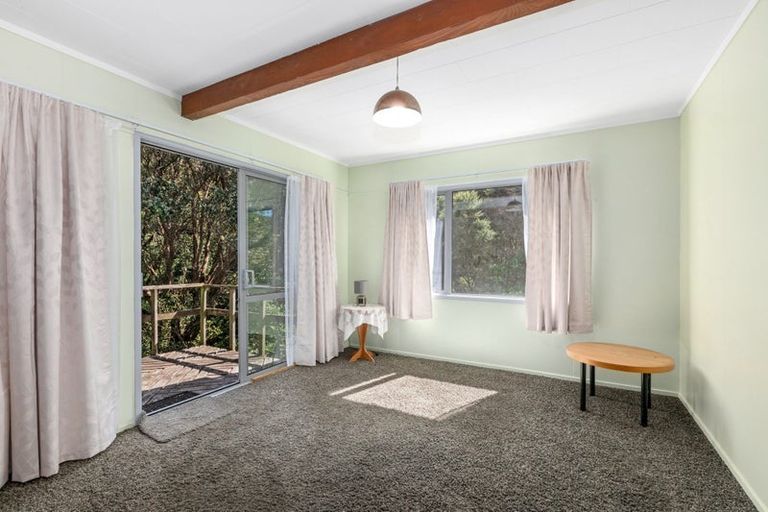 Photo of property in 6 Rawhiti Road, Pukerua Bay, 5026