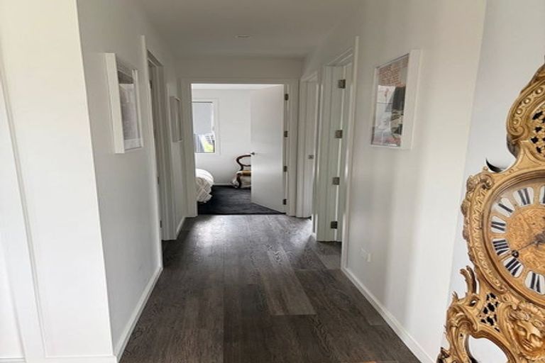 Photo of property in 42 Avalon Station Drive, Wanaka, 9305