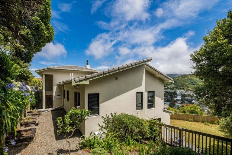 Photo of property in 90 Volga Street, Island Bay, Wellington, 6023