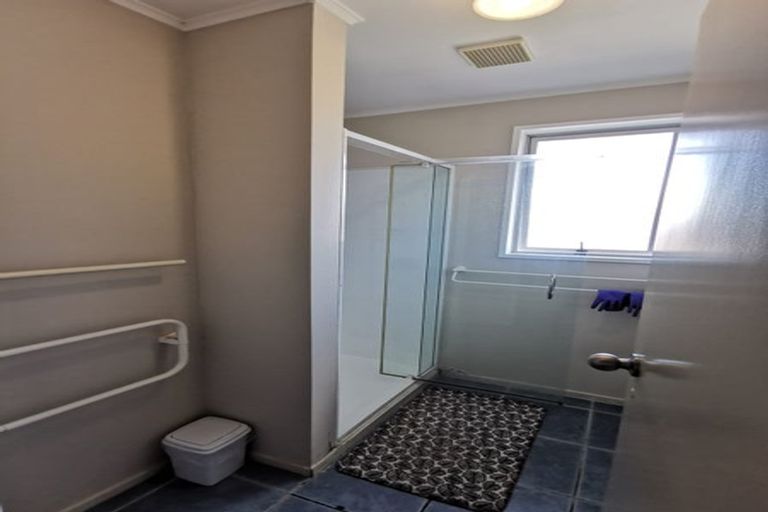 Photo of property in 19 Te Maru Place, Redwood, Christchurch, 8051