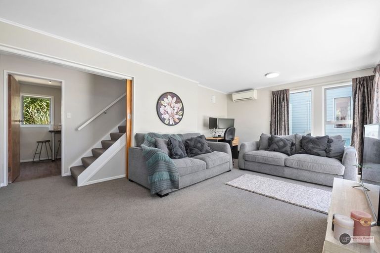 Photo of property in 2/137 Park Road, Belmont, Lower Hutt, 5010