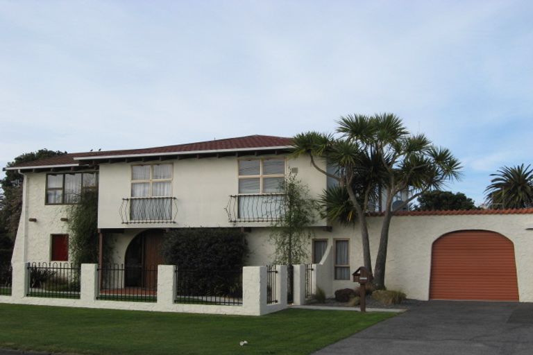 Photo of property in 1a Nikau Street, Tawhero, Whanganui, 4501