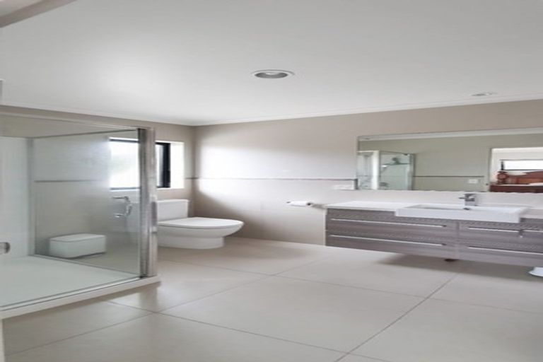 Photo of property in 13 Kirkaldy Street, Wattle Downs, Auckland, 2103