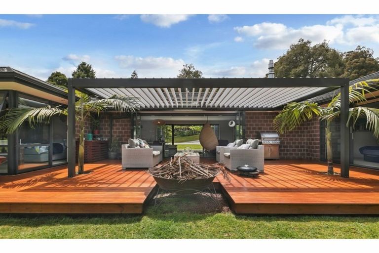 Photo of property in 433 Wairere Road, Waitakere, Henderson, 0782