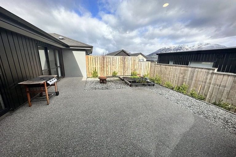 Photo of property in 7 Corriedale Road, Jacks Point, 9371