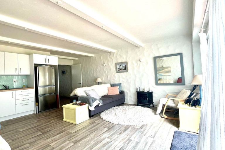 Photo of property in Oceanside Apartments, 2/453 Hibiscus Coast Highway, Orewa, 0931