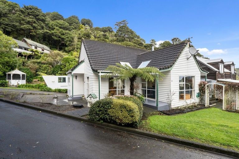 Photo of property in 13 Whiorau Grove, Lowry Bay, Lower Hutt, 5013
