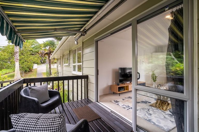 Photo of property in 57 Peach Road, Glenfield, Auckland, 0629