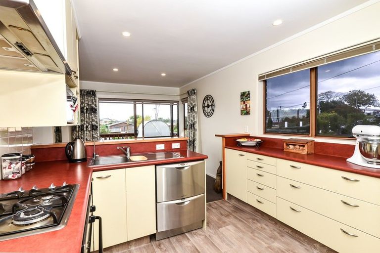 Photo of property in 52 Macdonald Road, Glenview, Hamilton, 3206