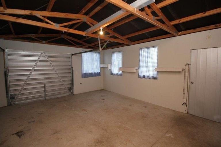 Photo of property in 13 Hall Place, Foxton Beach, Foxton, 4815