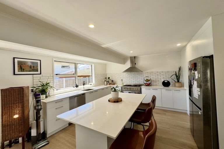 Photo of property in 39 Lockhart Avenue, Milson, Palmerston North, 4414