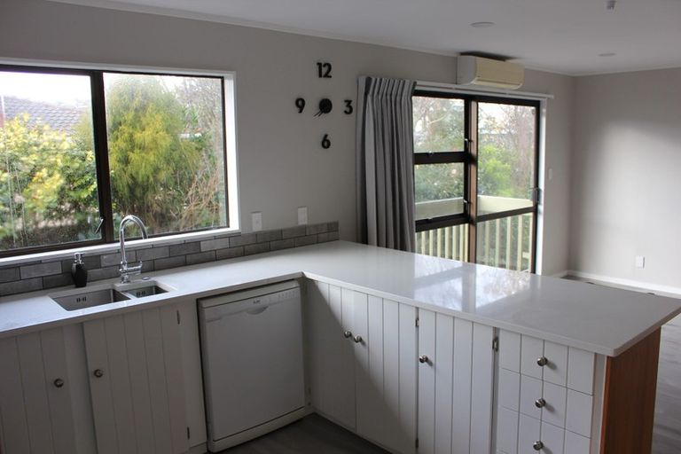 Photo of property in 33 Trelissick Crescent, Ngaio, Wellington, 6035