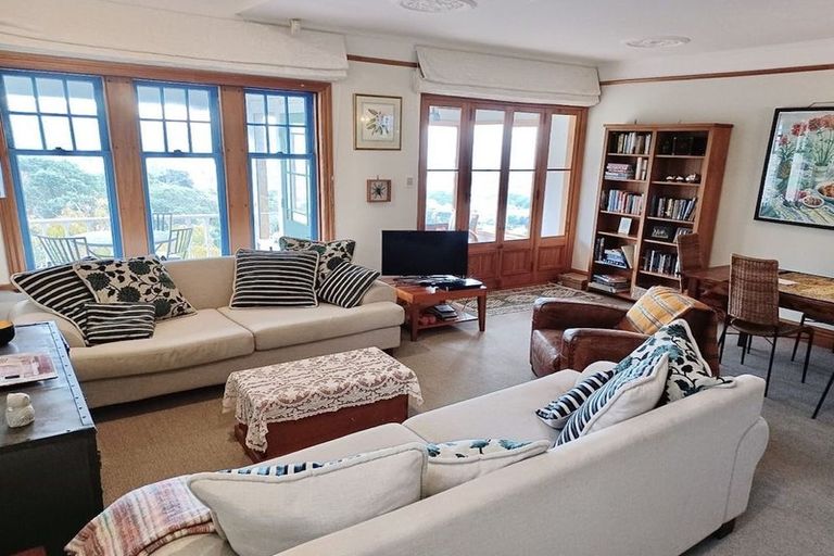 Photo of property in 14 Dorking Road, Brooklyn, Wellington, 6021