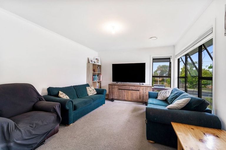 Photo of property in 33 Strid Road, Te Atatu South, Auckland, 0610