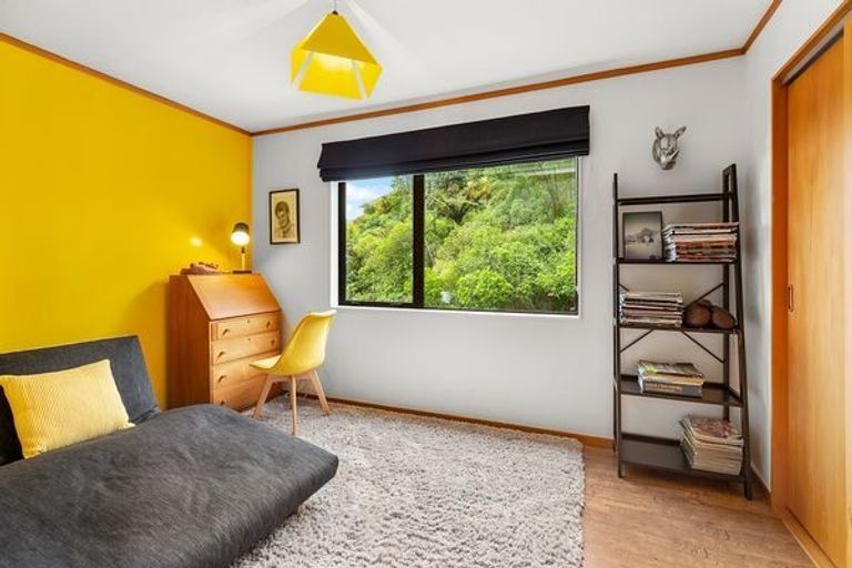 Photo of property in 12 Kimberley Way, Khandallah, Wellington, 6035