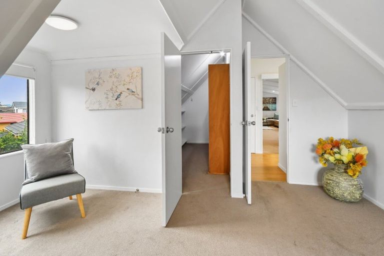 Photo of property in 7 Cumbrian Place, Conifer Grove, Takanini, 2112