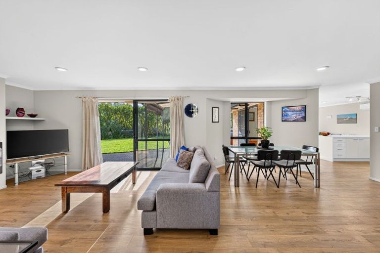 Photo of property in 49 Terry Smyth Drive, Kumeu, 0892