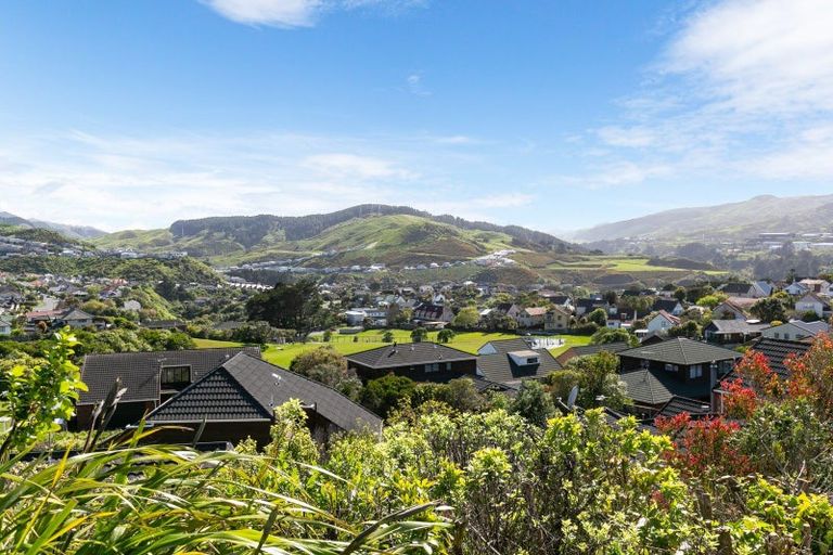 Photo of property in 14 Huxley Grove, Churton Park, Wellington, 6037