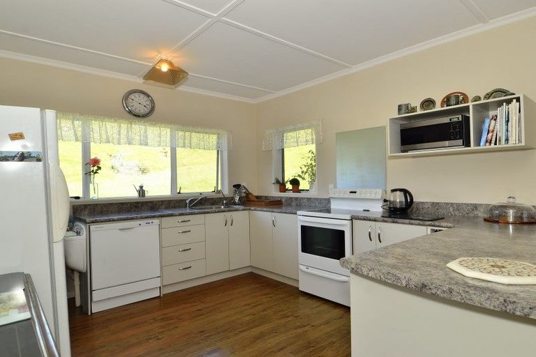 Photo of property in 18 King Street, Motu, Te Karaka, 4092