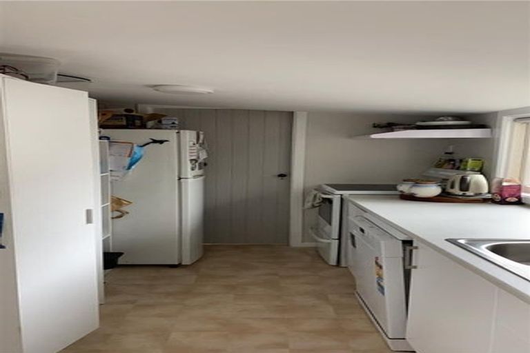 Photo of property in 2 Bruce Street, Roslyn, Dunedin, 9011