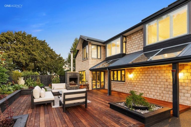 Photo of property in 8 Cunneen Place, Aidanfield, Christchurch, 8025