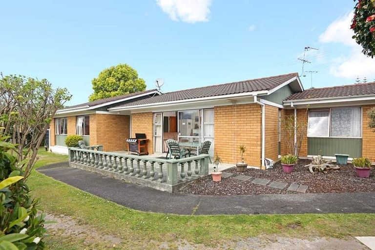 Photo of property in 5 Rathgar Road, Henderson, Auckland, 0610