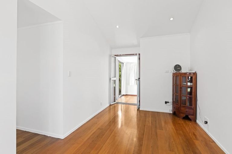 Photo of property in 4/77 Nile Road, Milford, Auckland, 0620