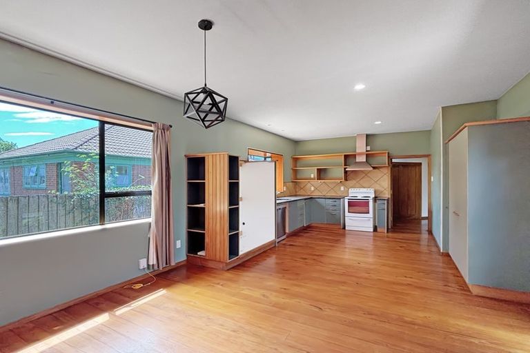 Photo of property in 21 Ilam Road, Upper Riccarton, Christchurch, 8041