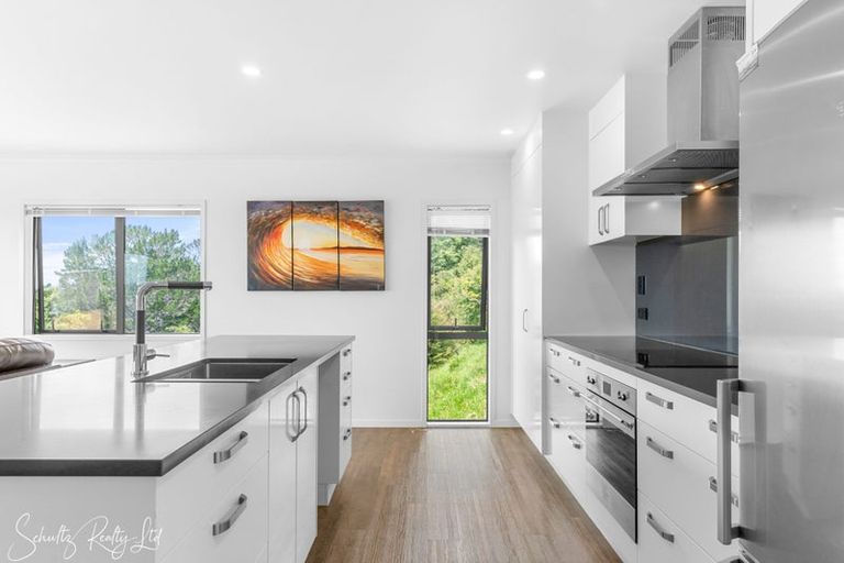 Photo of property in 827 Tinopai Road, Tinopai, Matakohe, 0593