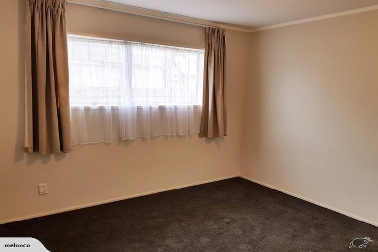 Photo of property in 2/462 Great South Road, Opaheke, Papakura, 2113