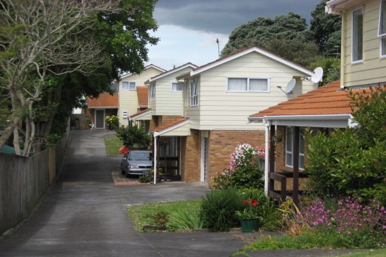 Photo of property in 31 Woodward Avenue, Mangere Bridge, Auckland, 2022