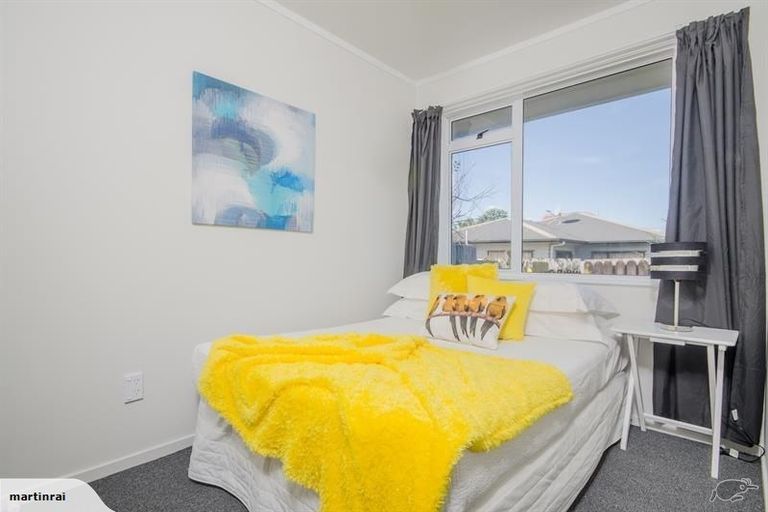 Photo of property in 2/24a Vine Street, Mangere East, Auckland, 2024