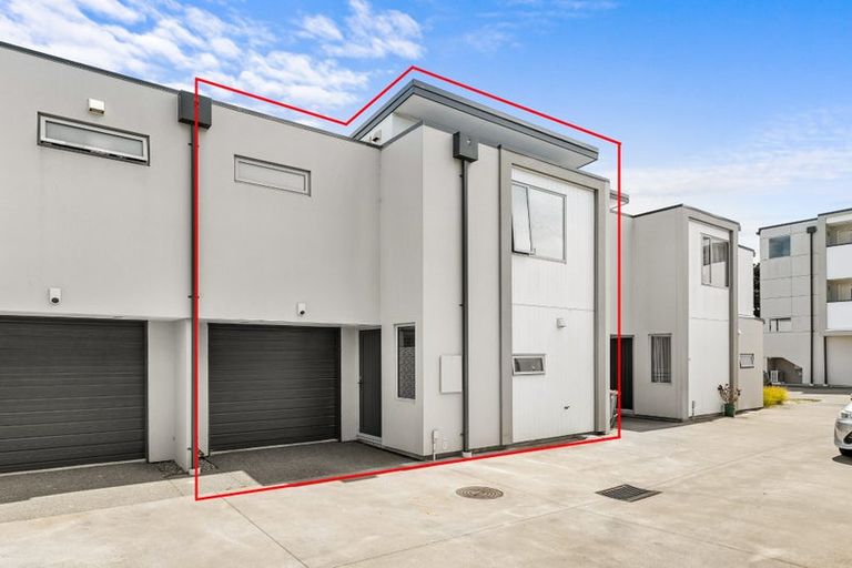 Photo of property in 2/372 Worcester Street, Linwood, Christchurch, 8011