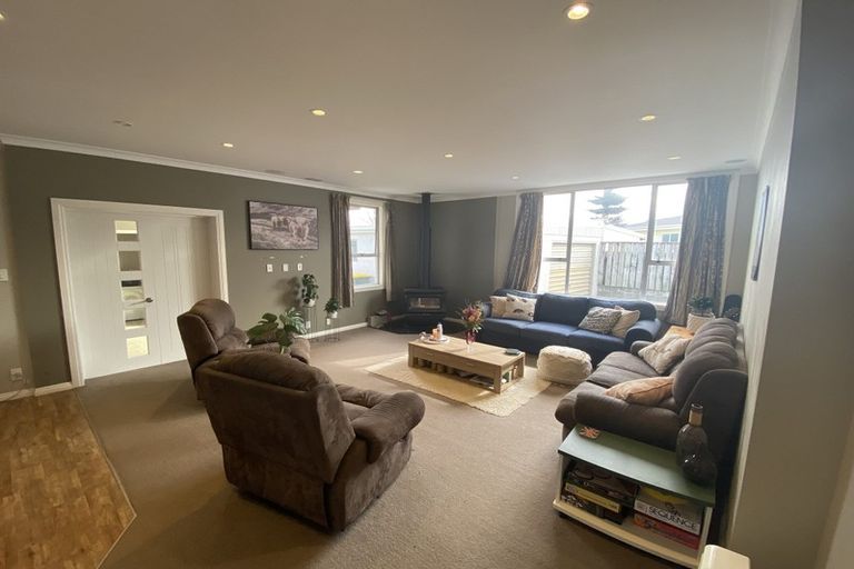 Photo of property in 147 Cracroft Street, Waitara, 4320