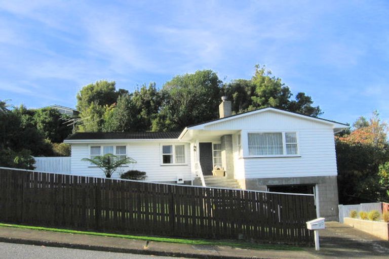 Photo of property in 20 Sunshine Crescent, Kelson, Lower Hutt, 5010