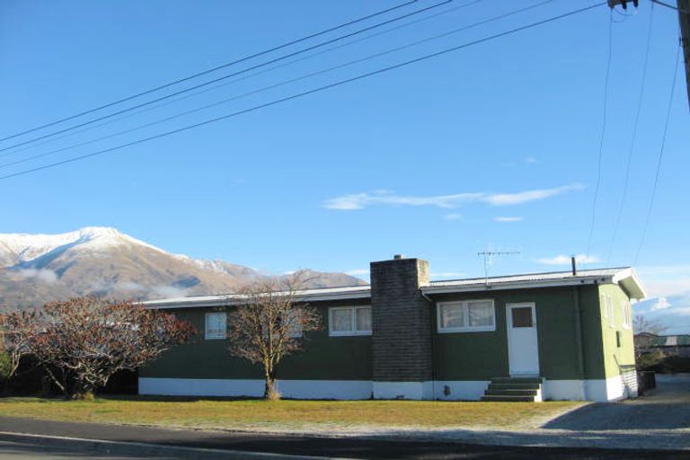 Photo of property in 103 Upton Street, Wanaka, 9305