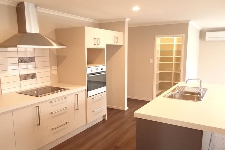 Photo of property in 162a Travis Road, New Brighton, Christchurch, 8083