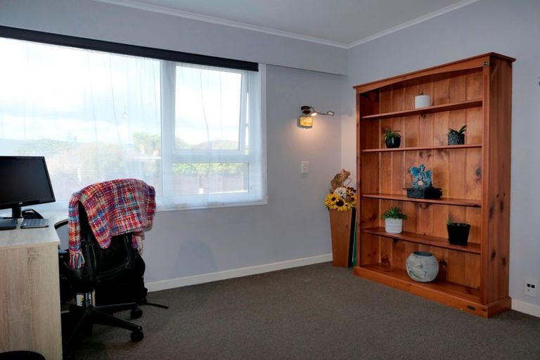 Photo of property in 63 Donovan Road, Paraparaumu Beach, Paraparaumu, 5032