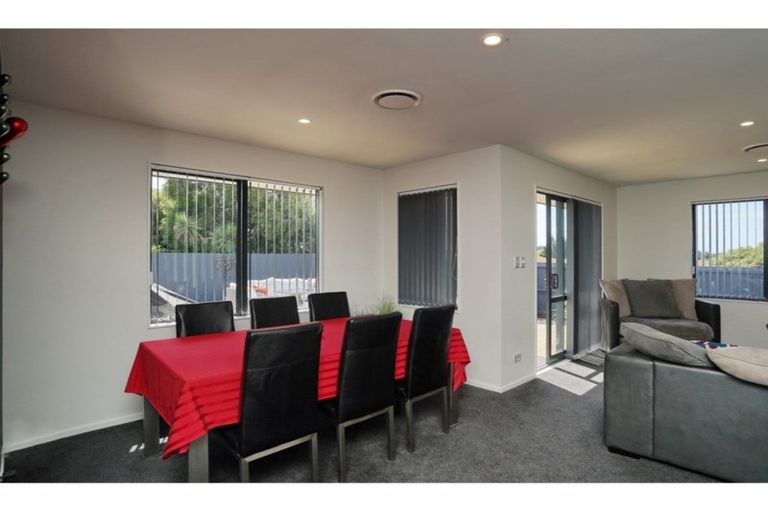 Photo of property in 21 Esk Place, Aranui, Christchurch, 8061