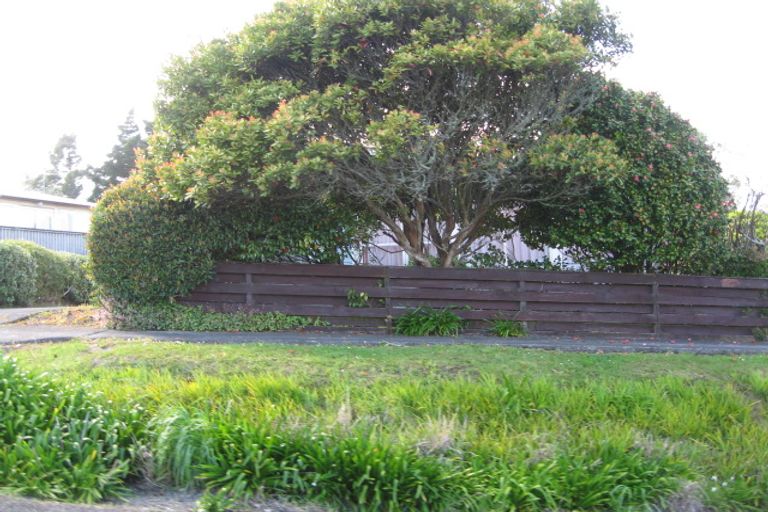 Photo of property in 6 Northfield Road, Waitakere, Auckland, 0816