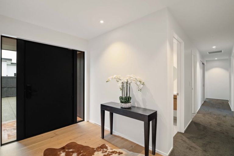 Photo of property in 5 Ferbane Way, Halswell, Christchurch, 8025