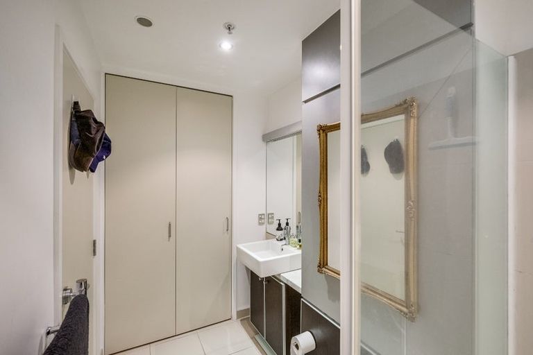 Photo of property in 203c/14 West Quay, Ahuriri, Napier, 4110