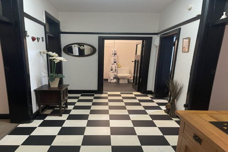 Photo of property in 127/8a Saint Aubyn Street, New Plymouth, 4310