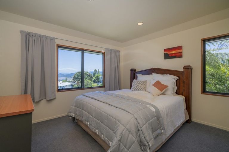 Photo of property in 5 Tirinui Crescent, Tairua, 3508