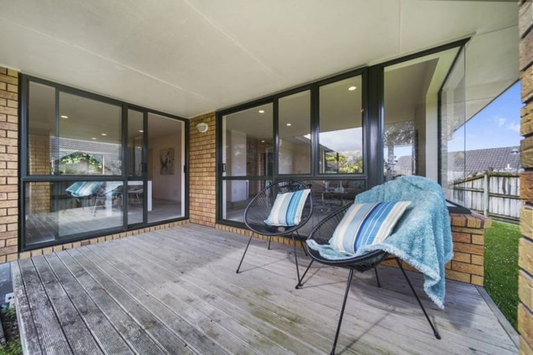 Photo of property in 22 Limerick Place, Dannemora, Auckland, 2016