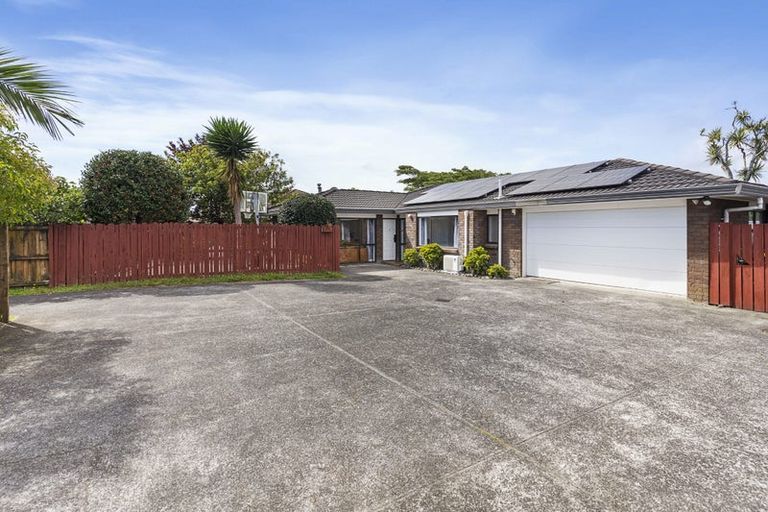 Photo of property in 2/17 Seneca Court, Golflands, Auckland, 2013
